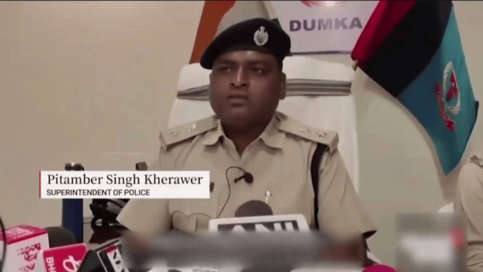 事后竟然夸赞印度是“伟大国家”她到底怎么了？冰球突破游戏网站美女网红印度遇袭遭被8人侵犯(图4)